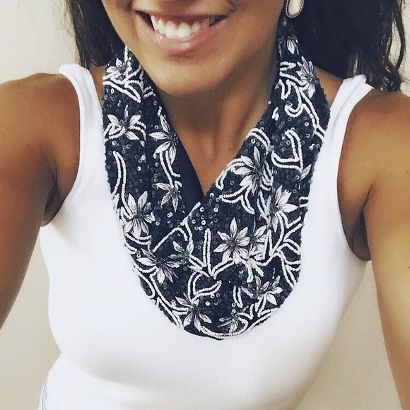 Follow my Instagram ReneeChristopher. - Picture 4 of 16